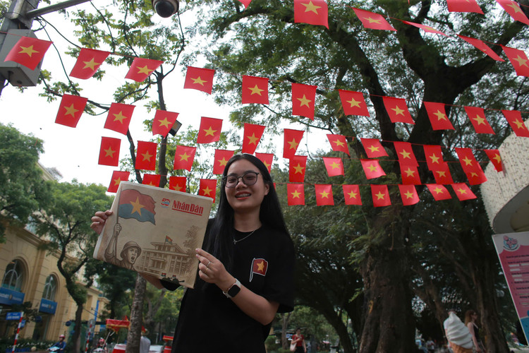 Trai nghiem cong nghe dac biet tai Trien lam tuong tac cua Bao Nhan Dan-Hinh-9