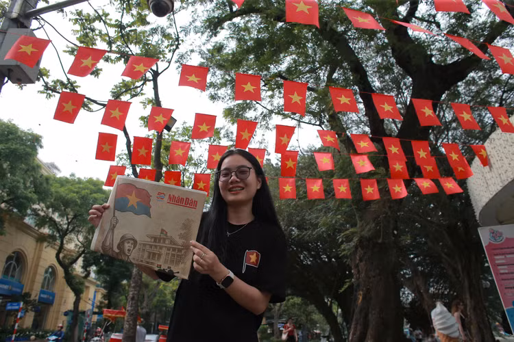 Trai nghiem cong nghe dac biet tai Trien lam tuong tac cua Bao Nhan Dan-Hinh-9