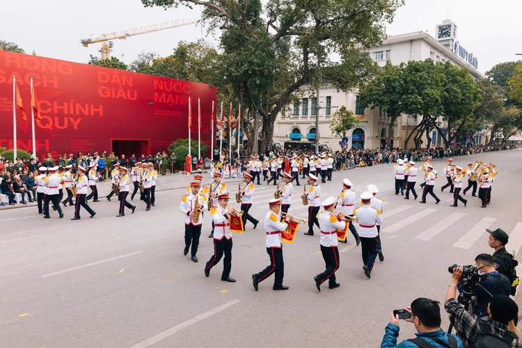 Hoanh trang Le dieu binh, dieu hanh “Vinh quang Cong an nhan dan