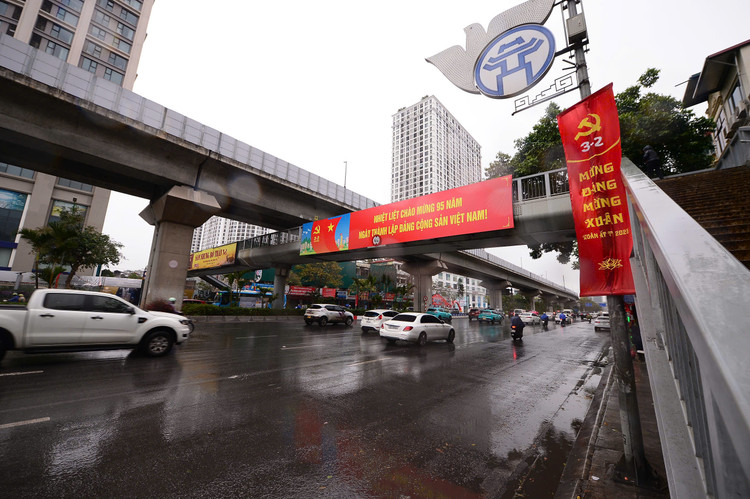 Ngay 27 Tet, giao thong Ha Noi khac la khien ai cung ngo ngang-Hinh-8