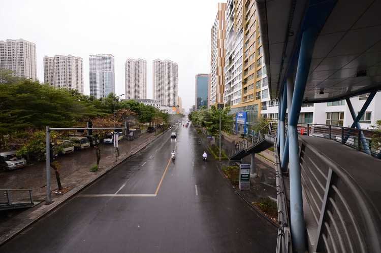 Ngay 27 Tet, giao thong Ha Noi khac la khien ai cung ngo ngang-Hinh-7