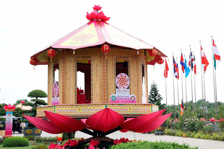 TP Ho Chi Minh: San sang chao mung dai le Vesak 2025-Hinh-2