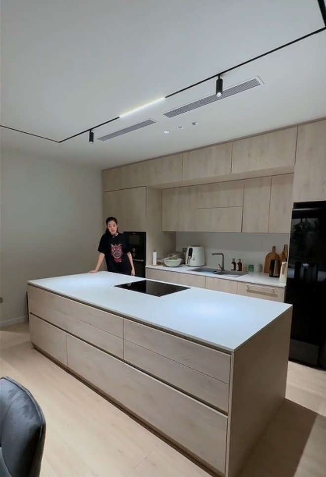 Co ngoi 7 phong ngu dep tung centimet cua Hoa hau Khanh Van-Hinh-12