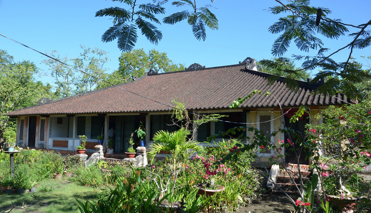 Kham pha ngoi nha co tram cot dep nhu phim o Long An-Hinh-9