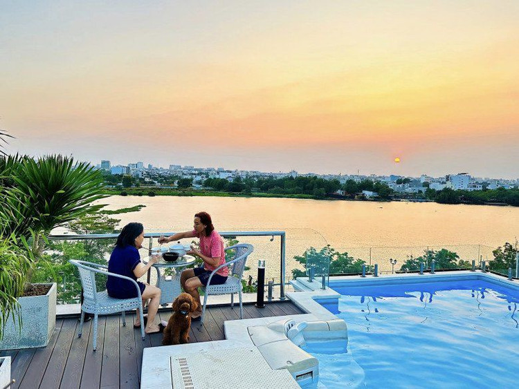 Biet thu 240 ty cua danh hai Viet Huong ngay Tet co gi?-Hinh-11