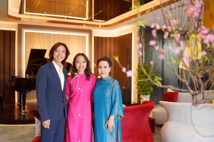 Biet thu 240 ty cua danh hai Viet Huong ngay Tet co gi?-Hinh-8