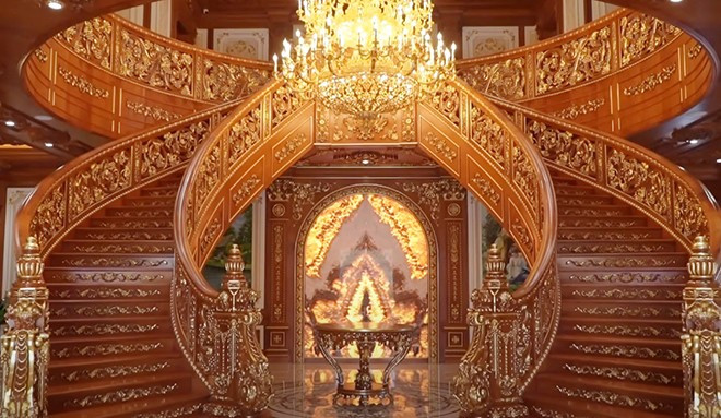 Can canh dinh thu dat vang xa hoa bac nhat mien Tay-Hinh-4