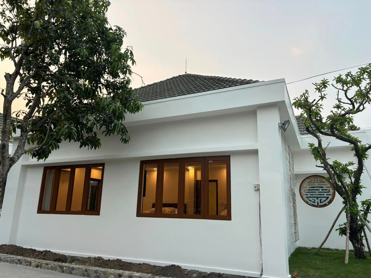 He lo biet thu tua chon bong lai tien canh cua Viet Trinh