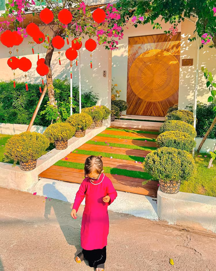 Ben trong biet thu 30 ty long lay don Tet cua Ho Ngoc Ha-Hinh-9