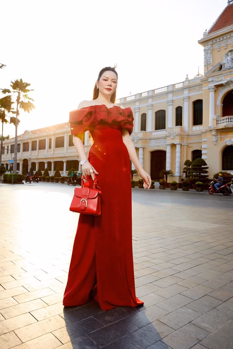 Xuyt xoa khoi tai san “khong dem xue” cua Ly Nha Ky-Hinh-7