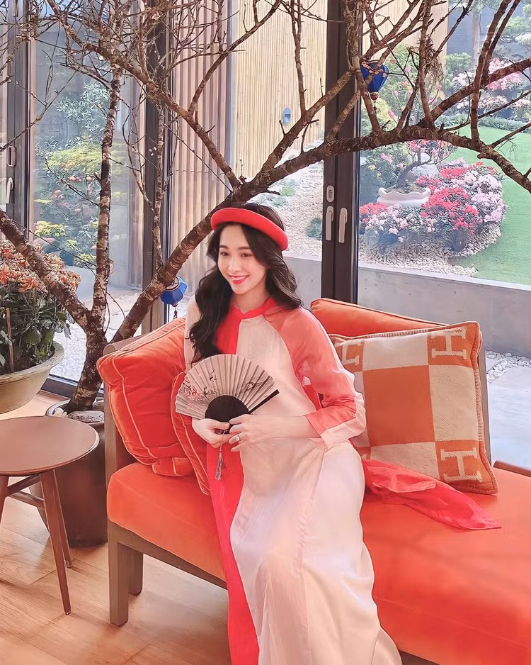 Biet thu bac ty ngap sac hoa cua Hoa hau Dang Thu Thao-Hinh-7