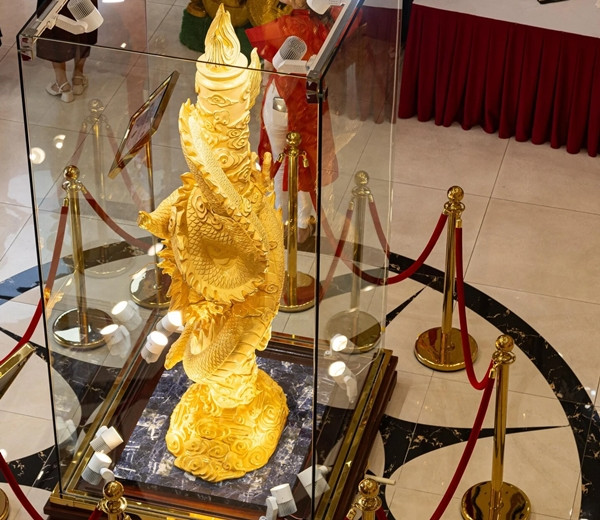 Ngam tuong rong dat vang 9999 cho khach “chot don” via Than Tai-Hinh-3