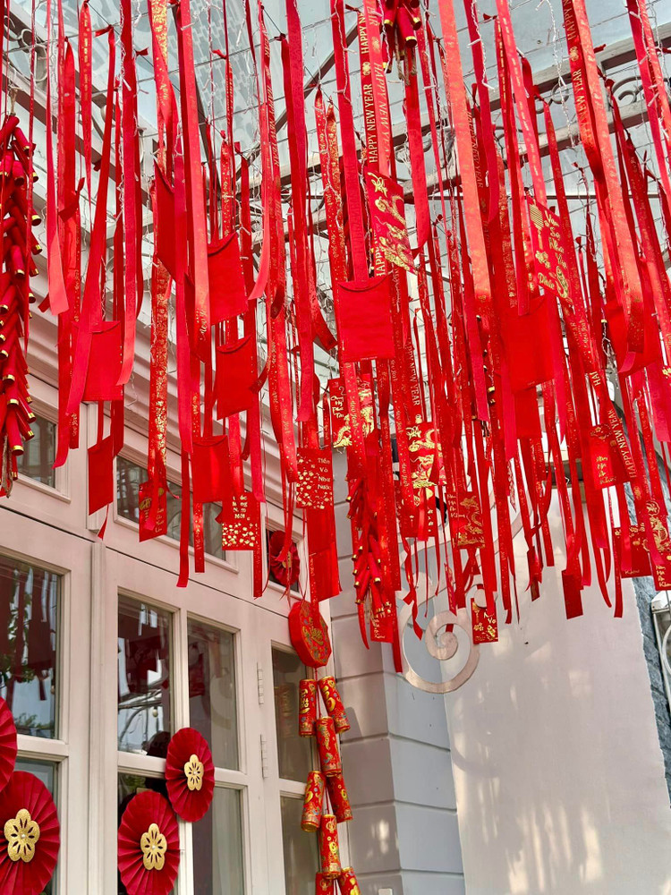 Ben trong biet thu do ruc don Tet cua sieu mau Thuy Hanh-Hinh-10