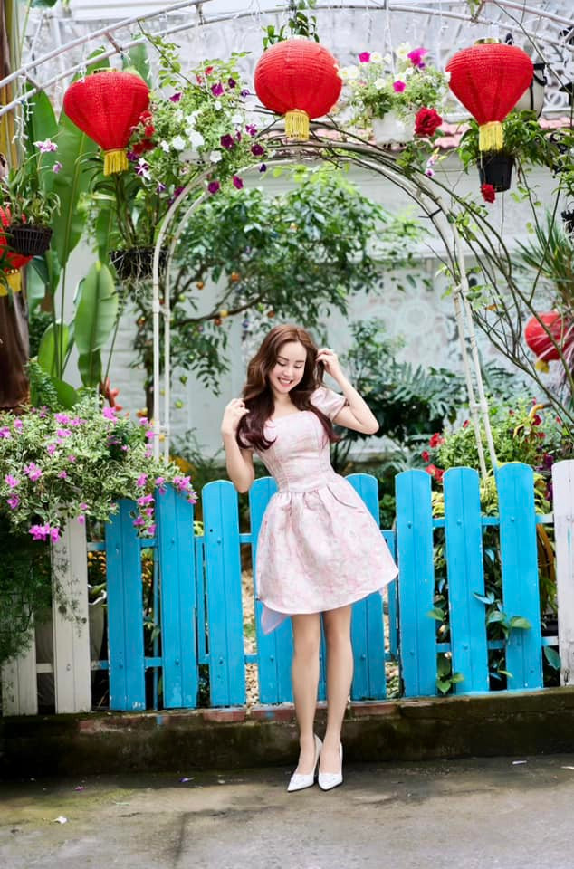 Ngam khu vuon loc la sum sue trong biet thu cua Vy Oanh