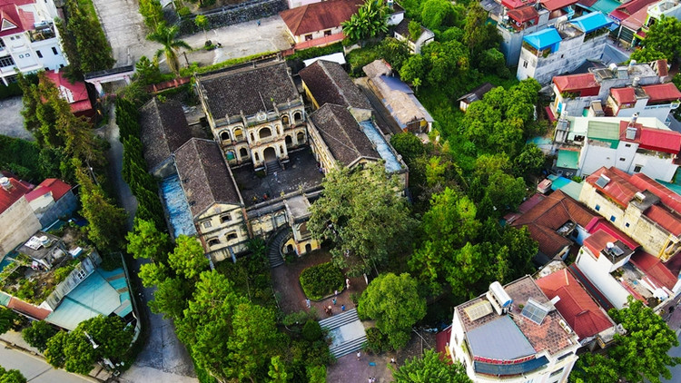 Dinh thu co 10.000m2 xa hoa bac nhat mot thoi vung Tay Bac-Hinh-2