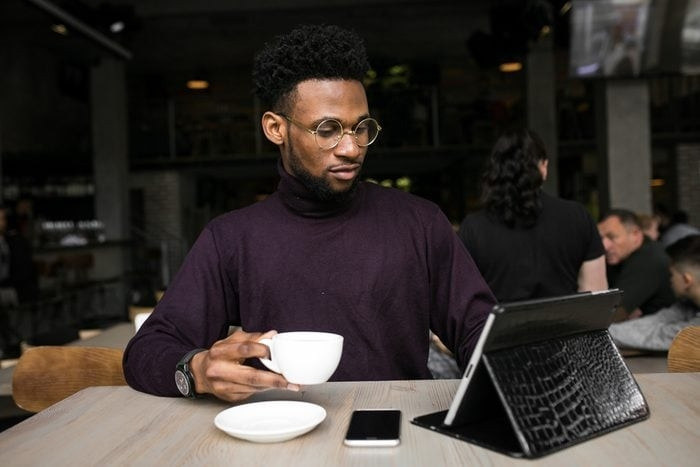 “Ngã ngửa” 10 bí mật nhân viên sân bay không muốn tiết lộ - Hình 6 “Nga ngua” 10 bi mat nhan vien san bay khong muon tiet lo-Hinh-6