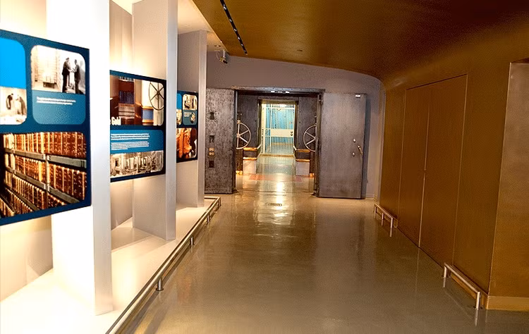 Co gi trong ham chua vang “khung” nhat the gioi?-Hinh-10