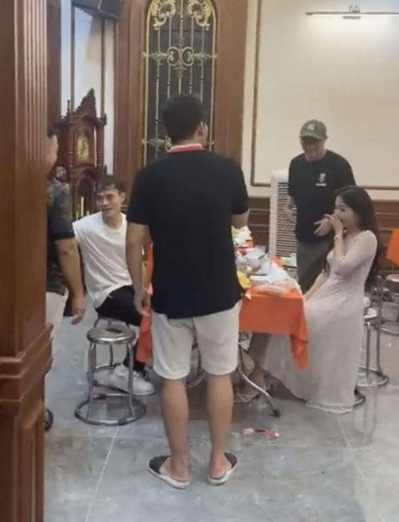 Can canh biet thu long lay Van Toan xay cho bo me o que-Hinh-7