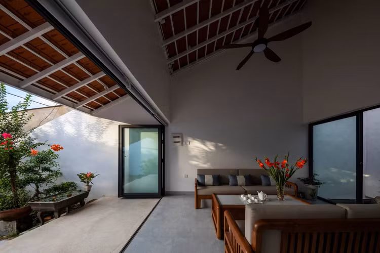 Nha mai ngoi o Quang Ngai dep long lanh tren bao ngoai-Hinh-7