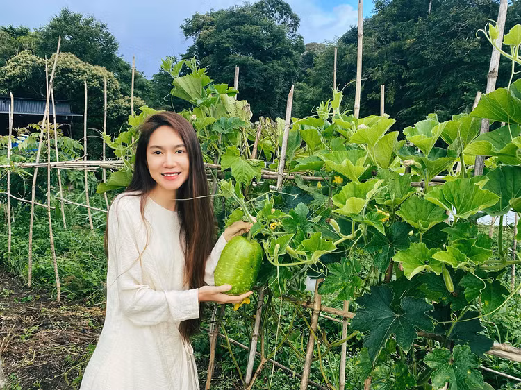 Cận cảnh nông trại nghìn mét vuông của Lý Hải - Minh Hà - Hình 6 Can canh nong trai nghin met vuong cua Ly Hai - Minh Ha-Hinh-6