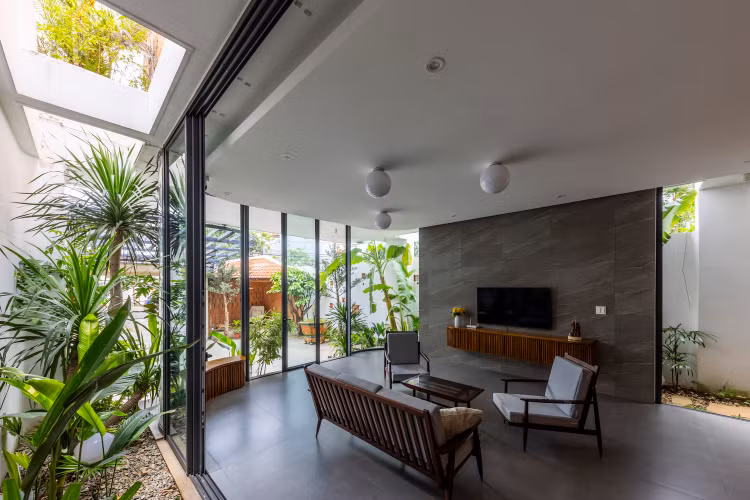 Thiet ke cua so tron, nha Lam Dong dep “nghieng nga” tren bao ngoai-Hinh-5