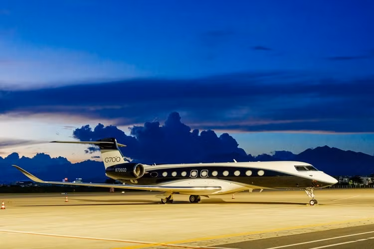 Can canh dan chuyen co hang sang vua do bo san bay Da Nang-Hinh-4