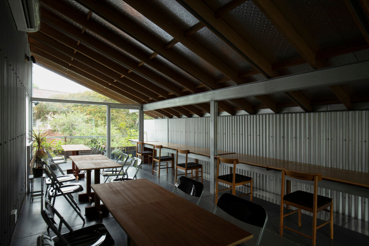 Quan ca phe ngap tran cay xanh giua xu Hue mong mo-Hinh-13