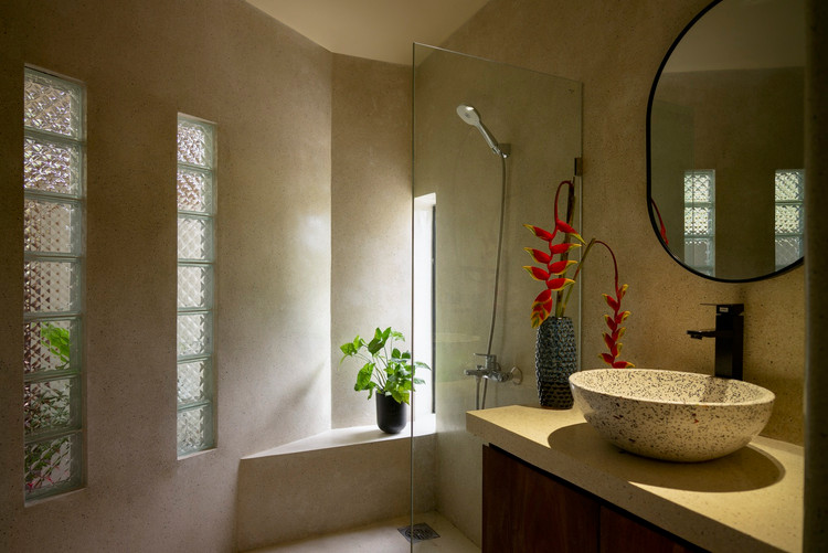 “Biet thu” an minh giua nui doi khien bao My ngo ngang-Hinh-11