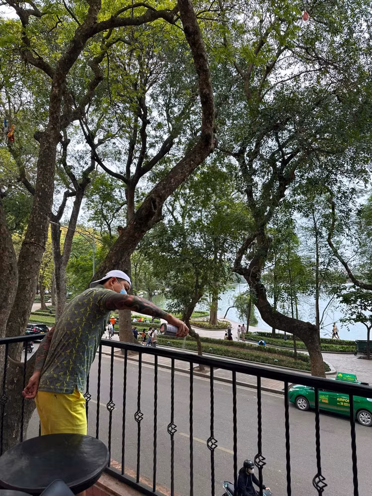 Dieu dac biet trong can nha bac ty giua pho co cua Tuan Hung-Hinh-8