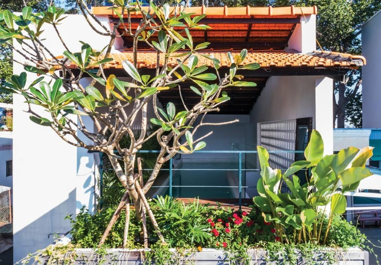 Ngo ngang nha trong hem rong 3m chang khac resort-Hinh-15