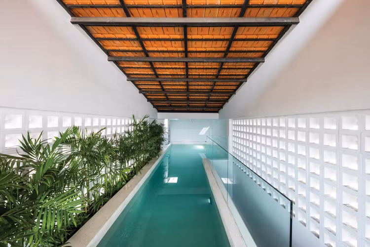 Ngo ngang nha trong hem rong 3m chang khac resort-Hinh-5