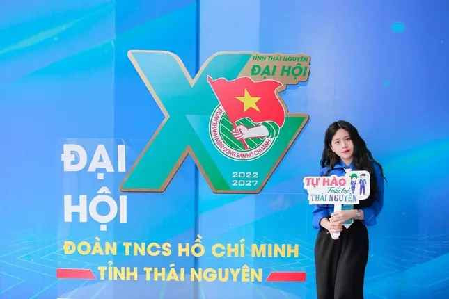 Đoàn kỳ thủ Việt Nam đứng thứ nhất với 14 Huy chương Vàng cá nhân. Trong đó, nữ sinh 17 tuổi Nguyễn Thiên Ngân (học sinh Trường THPT Chu Văn An, Thái Nguyên) mang về tấm HCV U18 nữ nội dung cờ tiêu chuẩn. Đoàn kỳ thủ Việt Nam đứng thứ nhất với 14 Huy chương Vàng cá nhân. Trong đó, nữ sinh 17 tuổi Nguyễn Thiên Ngân (học sinh Trường THPT Chu Văn An, Thái Nguyên) mang về tấm HCV U18 nữ nội dung cờ tiêu chuẩn.