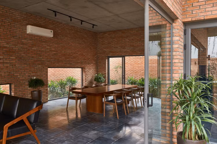 Kham pha ngoi nha nhu tam rem xanh la mat tai Quang Ninh-Hinh-12