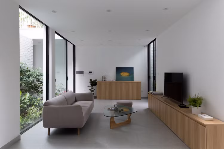 Sau trong ngo nho, nha Ha Noi van thoang sang la thuong-Hinh-6