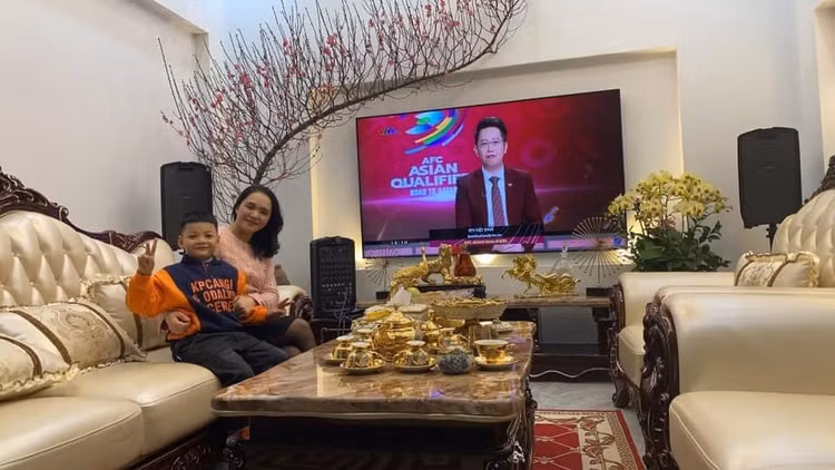 Biet thu 5 tang Hoa Minzy xay tang ba me tai que nha-Hinh-9