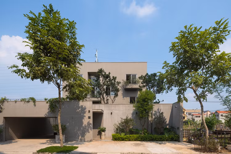 Nha be tong tho moc dep “sung so” tren bao Tay