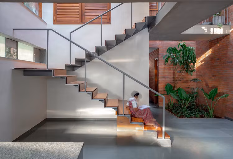 Thich thu ngoi nha boc trong man gach de chan nang-Hinh-6