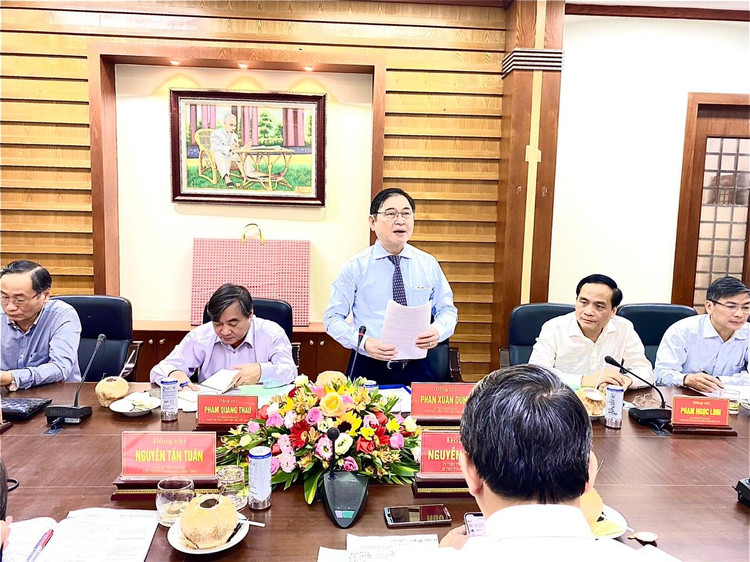 Dang doan Lien hiep Hoi Viet Nam lam viec voi Tinh uy Khanh Hoa-Hinh-4