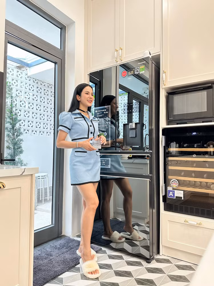 Ben trong biet thu moi dep me ly cua Diep Lam Anh-Hinh-5