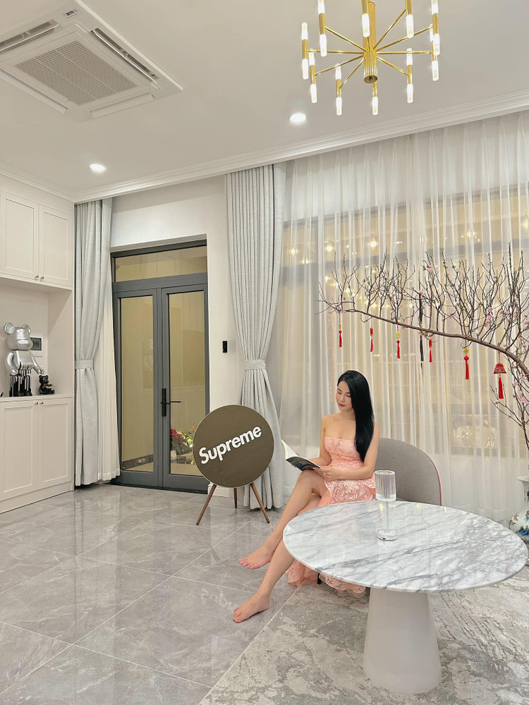 Ben trong biet thu moi dep me ly cua Diep Lam Anh-Hinh-11