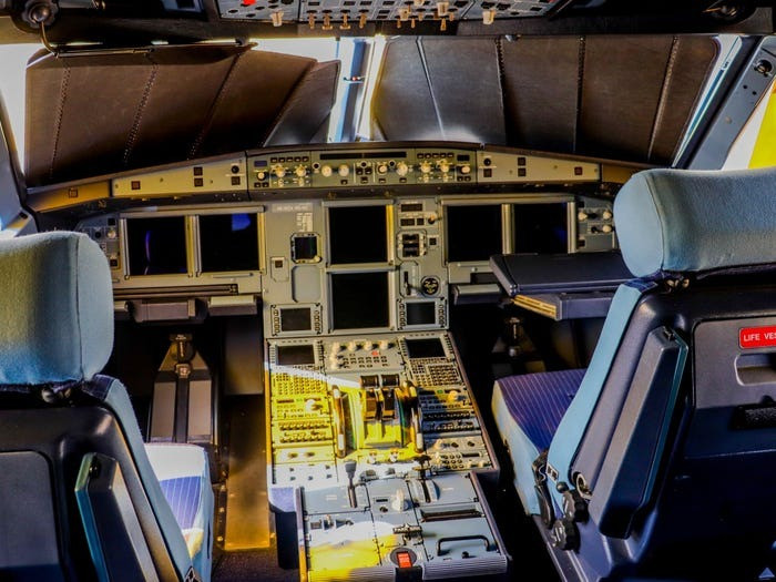 3 chiec may bay Vietnam Airlines vua rao ban hien dai co nao?-Hinh-8