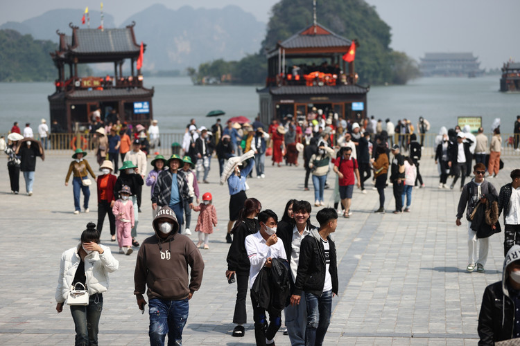 Dau nam, du xuan chua Tam Chuc cau binh an-Hinh-4