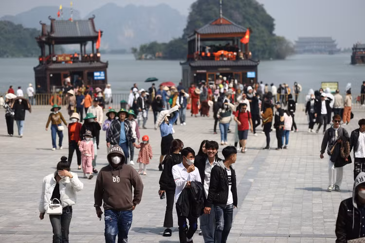 Dau nam, du xuan chua Tam Chuc cau binh an-Hinh-4