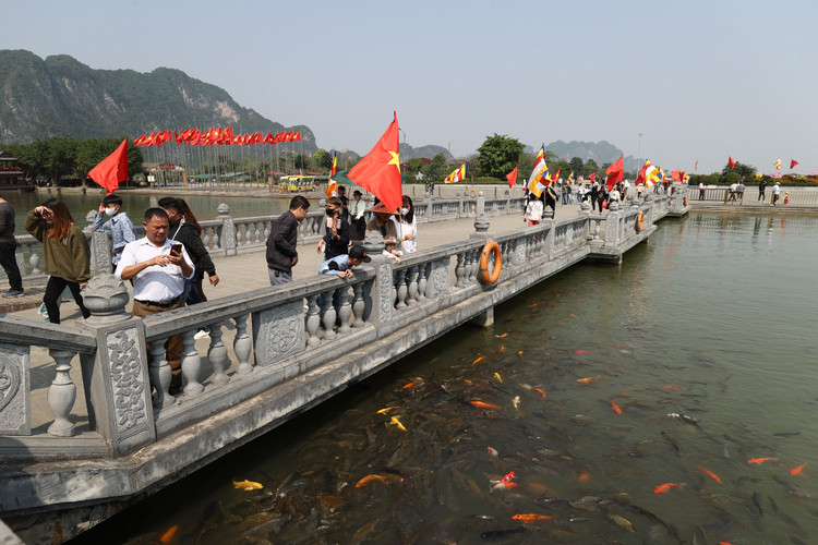 Dau nam, du xuan chua Tam Chuc cau binh an-Hinh-10