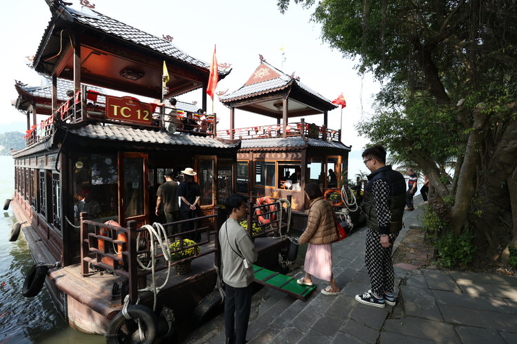 Dau nam, du xuan chua Tam Chuc cau binh an-Hinh-3