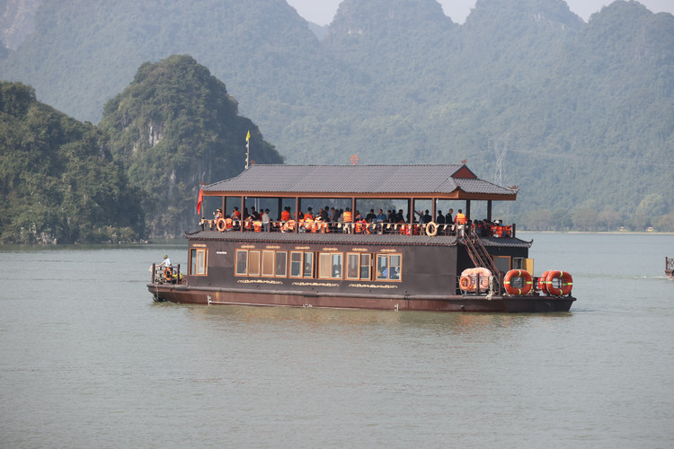 Dau nam, du xuan chua Tam Chuc cau binh an-Hinh-2