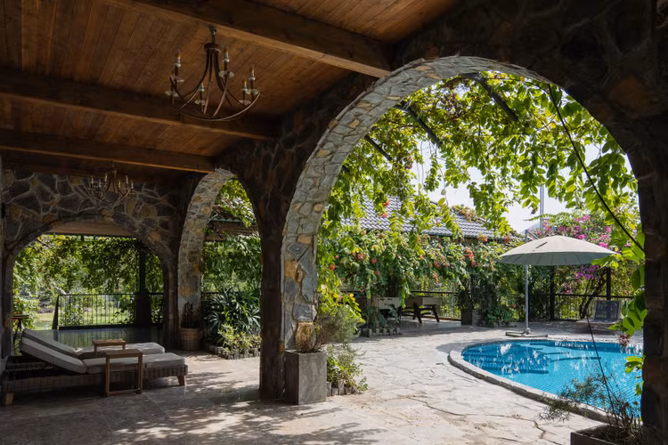 Biet thu dam kien truc Phap rong “thang canh co bay” o Da Nang-Hinh-8