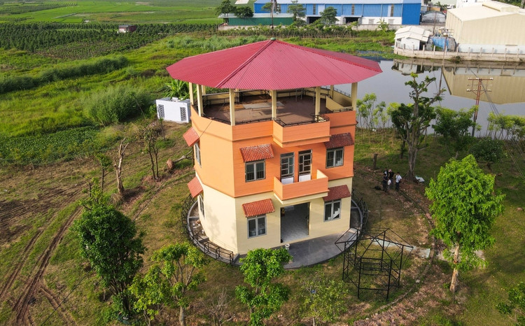 Can canh ngoi nha xoay 360 do co 1-0-2 o Bac Giang-Hinh-4