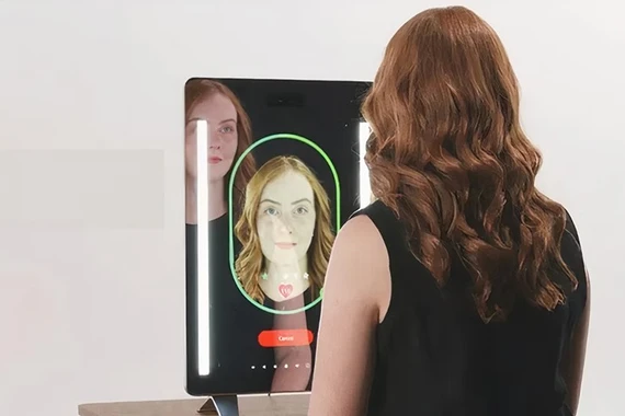 Hot girl AI hát như ca sĩ khiến CĐM lo ngại