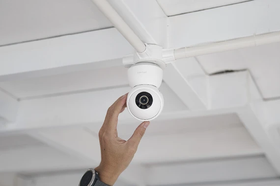 Nguy cơ bị theo dõi từ camera an ninh trong nhà ít ai ngờ